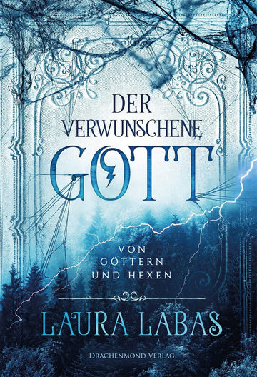 Das hellblaue-mittelblaue Cover zeigt am unteren Rand schemenhaft einen Wald, darüber den oberen Teil eines Zierrahmen, der oben mit wenigen Staubfäden behangen ist. Der Titel des Buches steht mittig auf dem Cover inmitten des Zierrahmens, Autorinnenname und Reihentitel unten.
